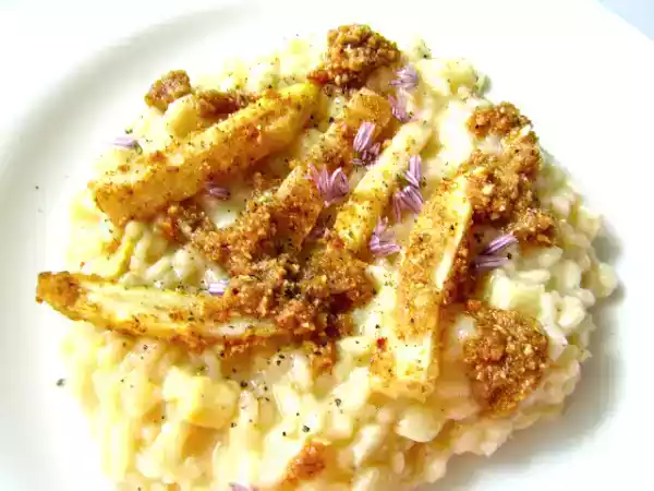 Rezept Der kleine kick: haselnuss-schmelze auf spargel-risotto