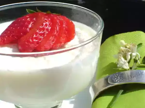 Rezept Panna cotta mit pomeranzenblüten parfümiert