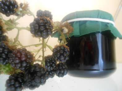 Rezept Bombeer ~ schwarze johannisbeer marmelade mit zimt, vanille & portwein