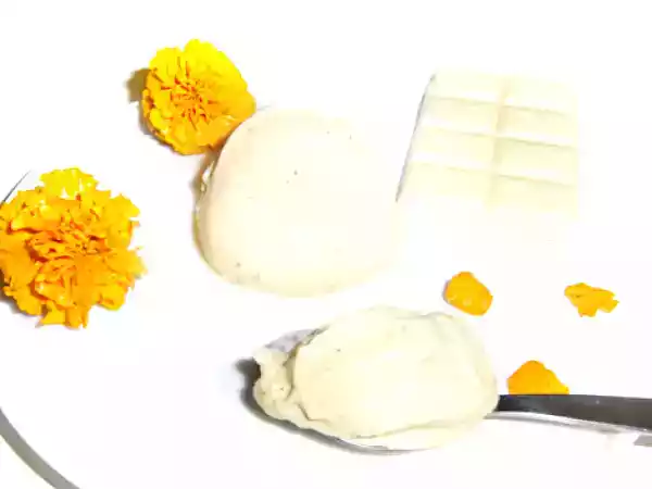 Rezept Bananen-milcheis mit weißer schokolade