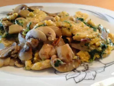 Rezept Käse-kürbis-spätzle mit spinat und champignons