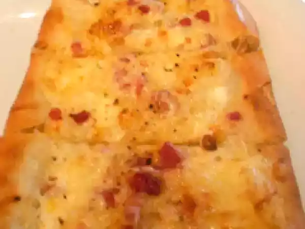 Rezept Apfel ~ dinnete mit zucker & zimt und mit zwiebeln, speck & käse