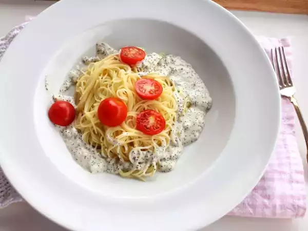 Rezept Pasta mit ziegenfrischkäse-mohnsauce