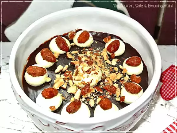 Rezept Schokopudding mit gebrannten mandeln und sahne