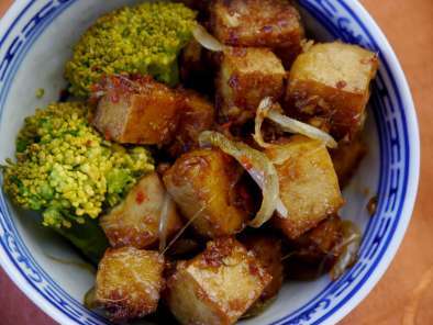 Rezept Karamellisierter ingwer-chili tofu (v)