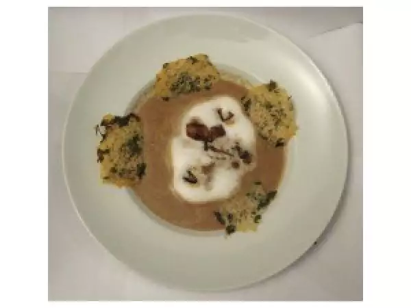 Rezept Steinpilzsuppe mit parmesan-petersilienchips