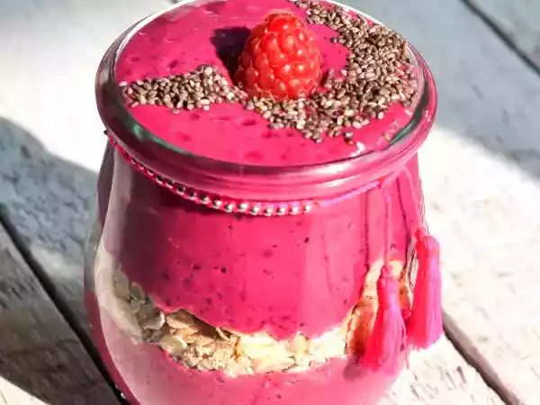 Rezept Beeren-rote bete-chia-joghurt frühstück und smoothie