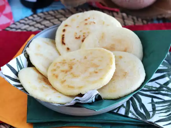 Rezept Venezolanische arepas, glutenfreie brötchen mit nur 3 zutaten