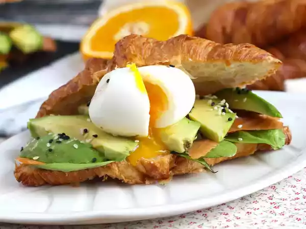 Rezept Croissant-sandwich im brunch-stil
