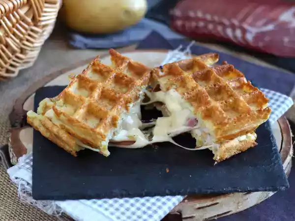 Rezept Raclette-kartoffel-waffel-sandwich, das ultimative wohlfühlessen