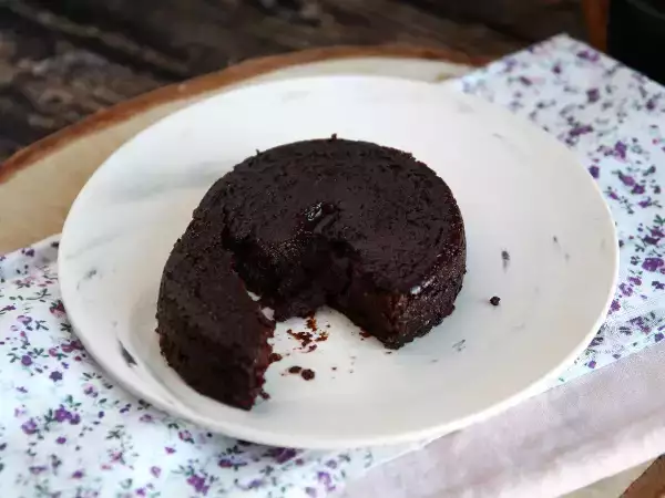 Rezept Ein sehr leckerer schokoladenfondant ohne zuckerzusatz!