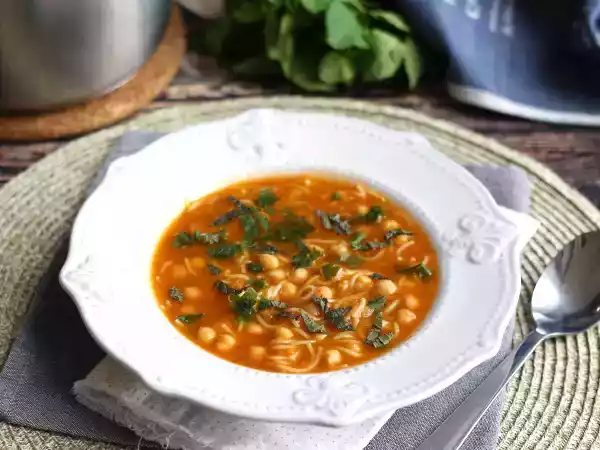 Rezept Vegetarische chorba, die duftende, schmackhafte und ausgezeichnete suppe!