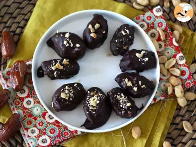 Rezept Selbstgemachte snickers: datteln, erdnüsse und schokolade – der gesunde snack ohne zuckerzusatz