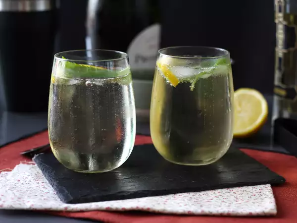 Rezept St-germain-spritz mit holunderblütenlikör – der ultrafrische sommercocktail