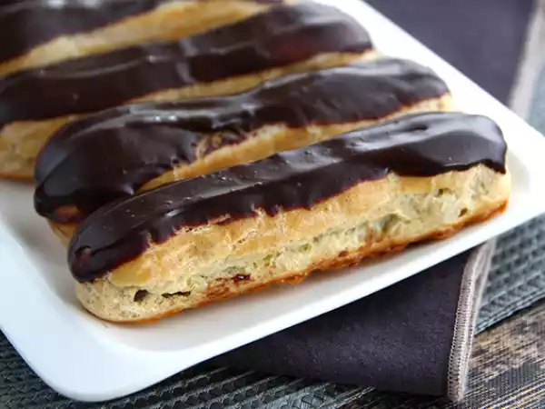 Rezept Schokoladen-eclairs (schritt für schritt erklärt)