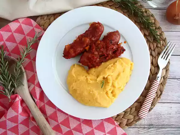 Rezept Diots de savoie mit comté-polenta