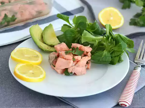 Rezept Mit zitrone marinierter lachs