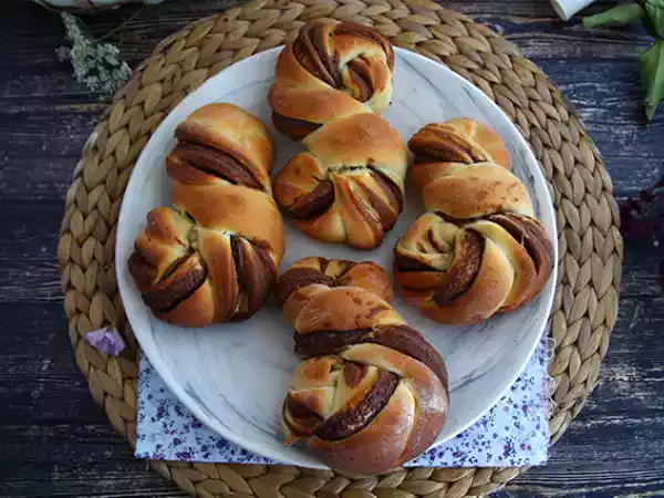 Rezept Mit nutella geflochtene brioches