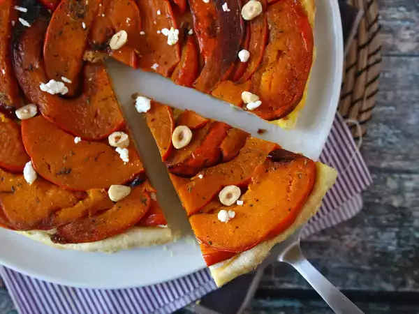 Rezept Hokkaido-kürbis-tarte-tatin mit ziegenkäse und honig