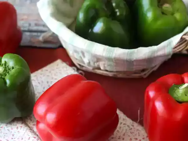 Rezept Wie man paprika in der pfanne häutet