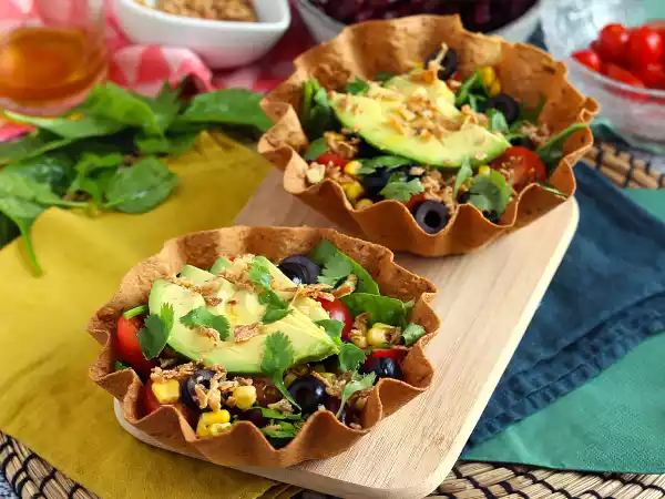 Rezept Wie macht man eine tortilla-bowl? der einfache salat ohne geschirr