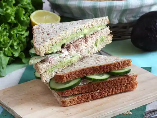 Rezept Club-sandwich mit thunfisch und avocado