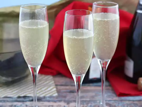 Rezept Champagnersuppe, ein festlicher cocktail