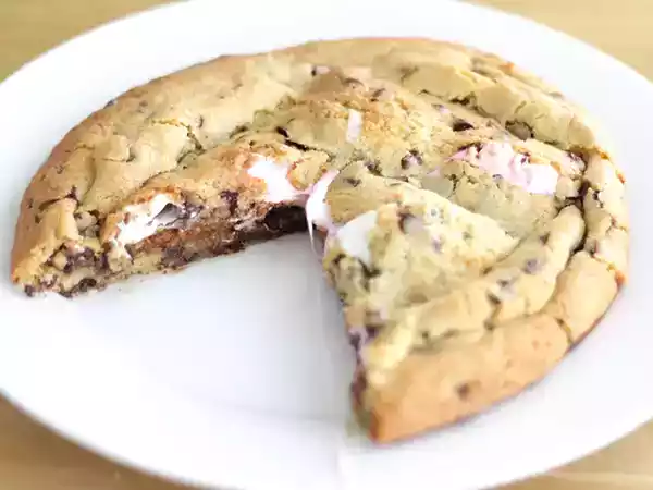 Rezept Riesenkekskuchen mit marshmallows