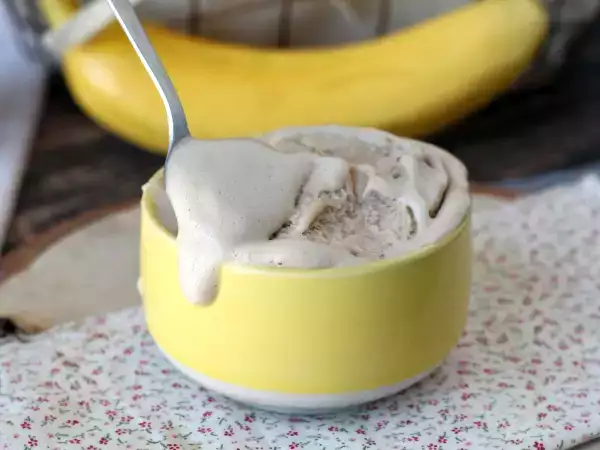 Rezept Whey-eis mit vanille, proteinreich, schnell und mit nur 3 zutaten!