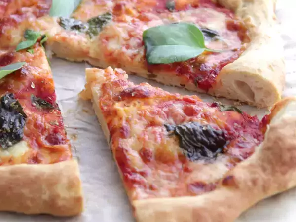 Rezept Saftige pizza margherita
