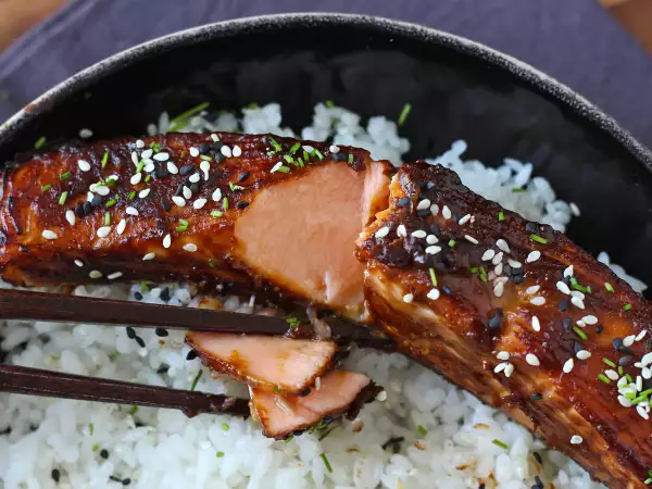 Rezept Miso-lachs aus dem ofen : einfaches rezept mit mirin und sake
