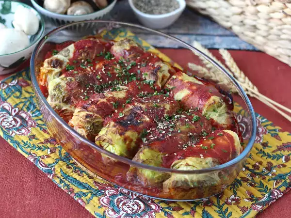 Rezept Vegetarische Kohlrouladen mit Pilzen, Reis und Miso