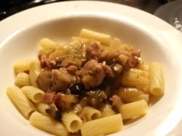 Rezept Rigattoni mit portobello-mushroom-hackbällchen-sauce