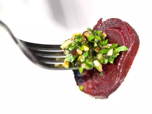 Rezept Rote beete salat mit pistazien dressing