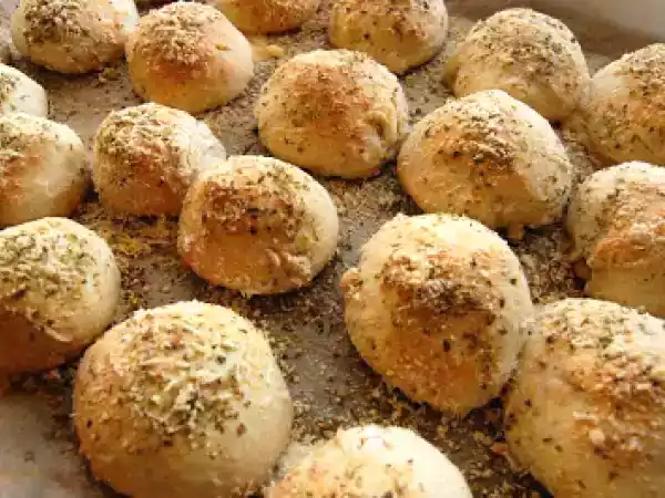 Rezept Gefüllte pizzabrötchen