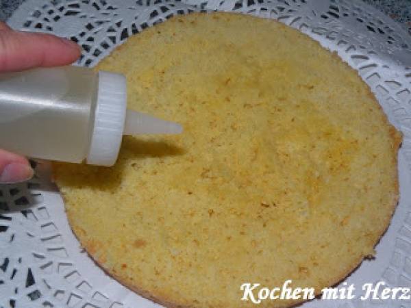 Angry Bird Torte - Zubereitung Schritt 4