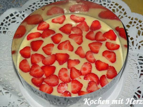 Angry Bird Torte - Zubereitung Schritt 5