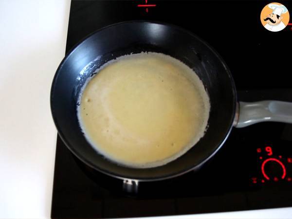 Crêpes gefüllt mit Béchamel, Käse und Schinken - Zubereitung Schritt 3