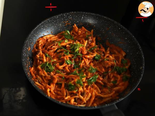 Pasta alla boscaiola, die ideale Vorspeise für Herbst und Winter - Zubereitung Schritt 7