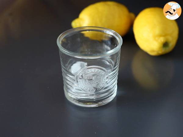 Mit Limoncello beträufeln, der perfekte Cocktail für diesen Sommer! - Zubereitung Schritt 1