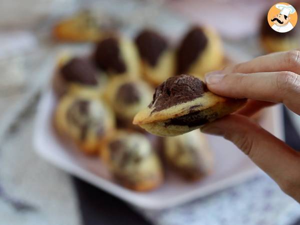 Marmorierte Madeleines, die Sie unbedingt testen sollten! - Zubereitung Schritt 7