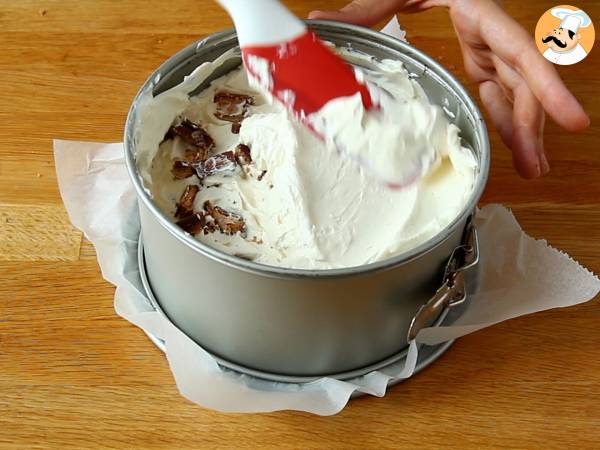 Fabelhafter Kinder Bueno No-Bake-Käsekuchen - Zubereitung Schritt 5