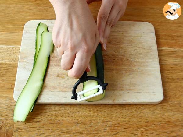 Zucchini- und Räucherlachsröllchen - Zubereitung Schritt 1