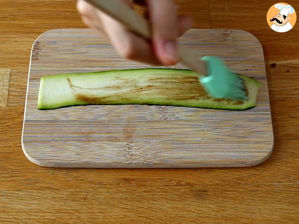 Zucchini- und Räucherlachsröllchen - Zubereitung Schritt 4