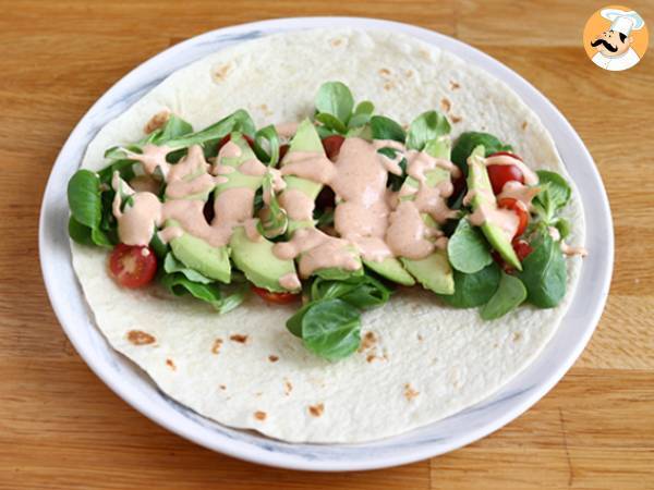 Wrap-Sandwich mit Chorizo, Avocado und Tomaten - Zubereitung Schritt 2