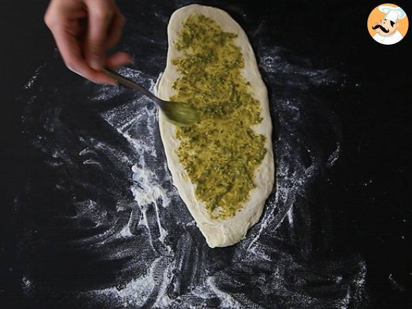 Zopfbrötchen mit grünem Pesto - Zubereitung Schritt 3