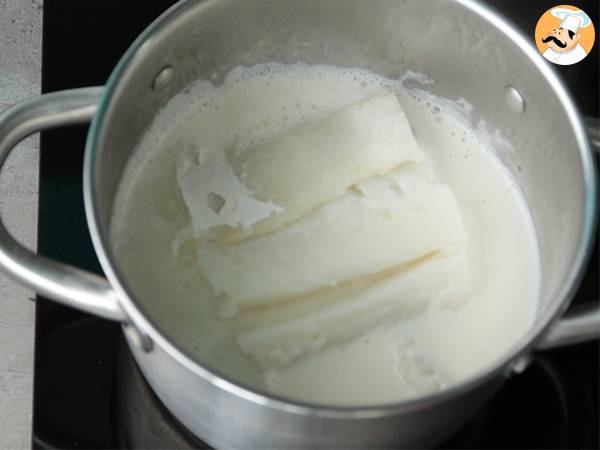 Kabeljau in Sahnesoße, traditionelles portugiesisches Rezept - Zubereitung Schritt 1