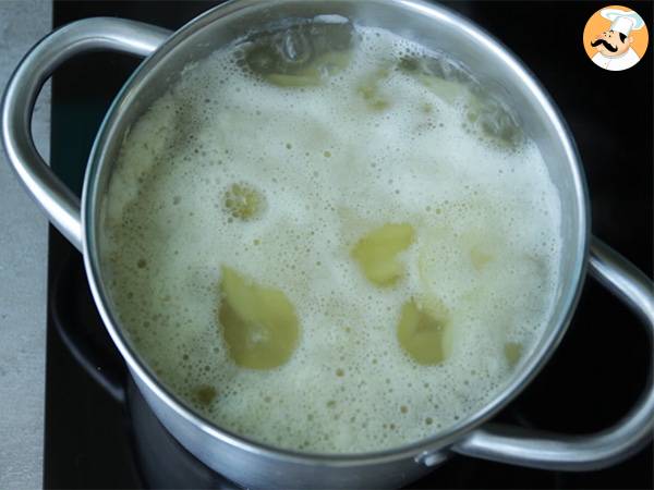 Traditionelles savoyisches Tartiflette - Zubereitung Schritt 1