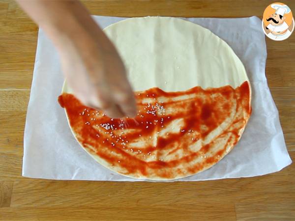 Blätterteig-Twister mit Sesam - Zubereitung Schritt 1