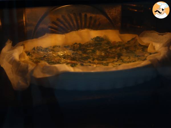 Torte mit Mangold und geriebenem Käse - Zubereitung Schritt 6